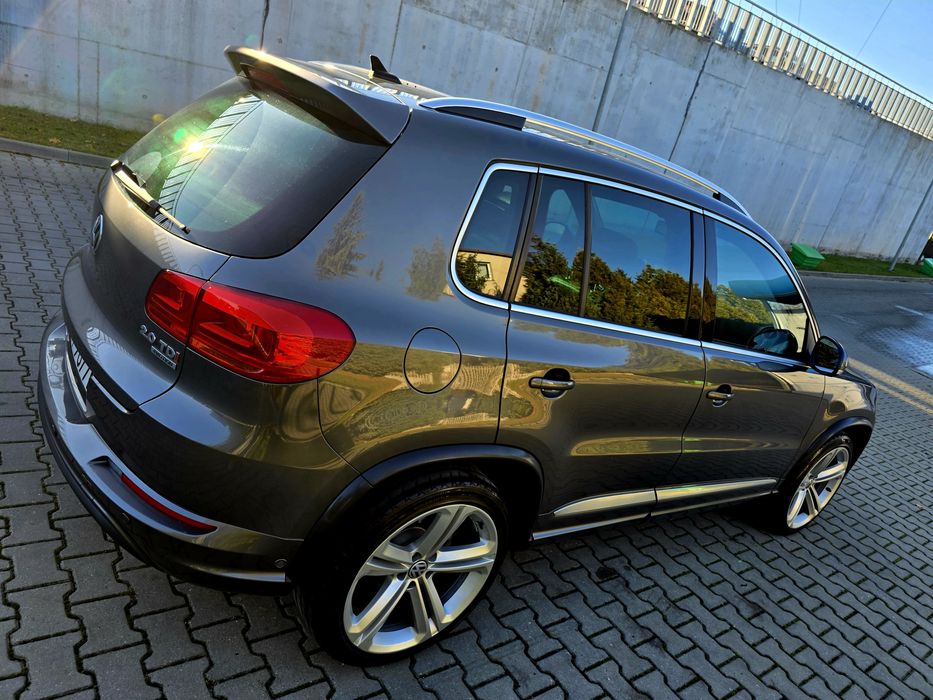 VW Tiguan R-line  2 kpl kół, Alu 19,Panorama, Kamera,webasto