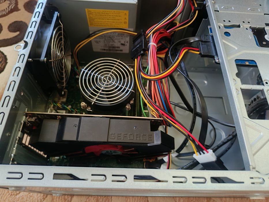 Продам системниий блок Fujitsu