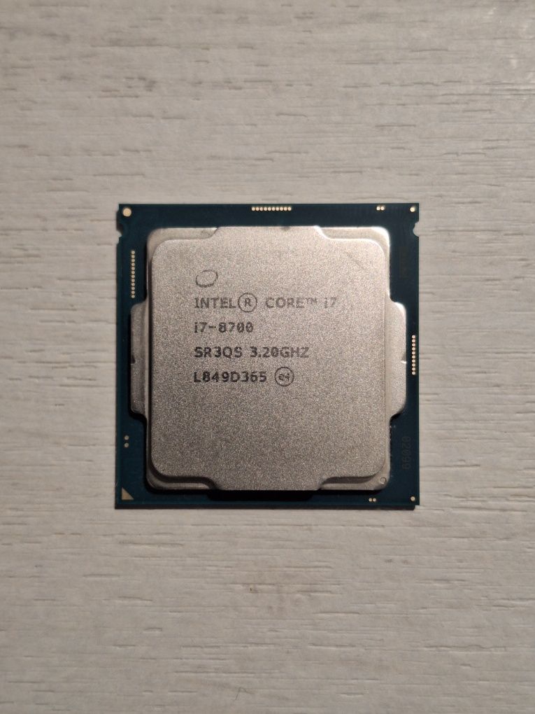 Intel Core i7-8700