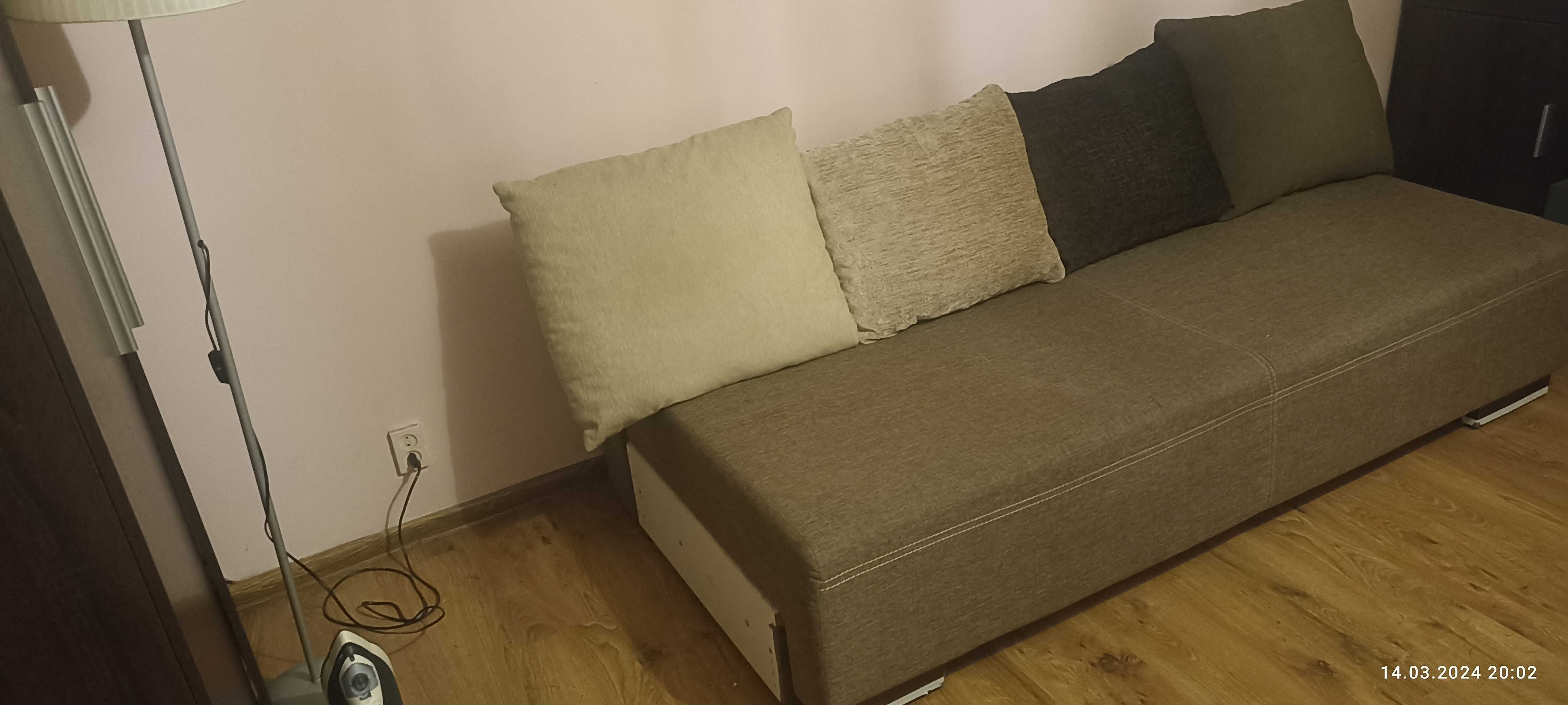 Sofa, kanapa, rozkładana 200 cm x 180 cm. Kolor beż.