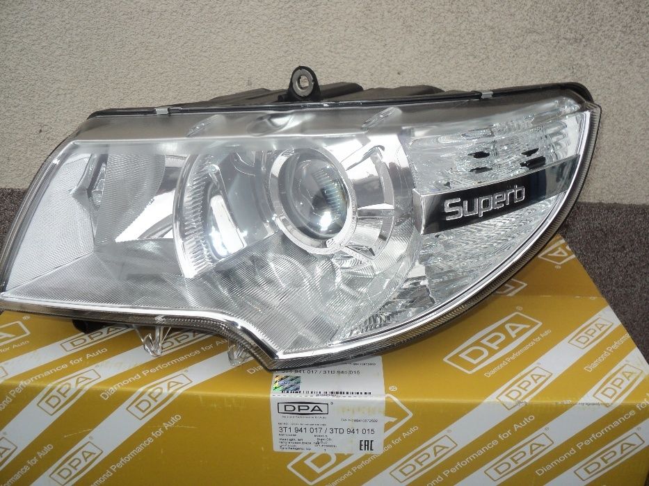 lampa reflektor NOWY skoda superb II h7
