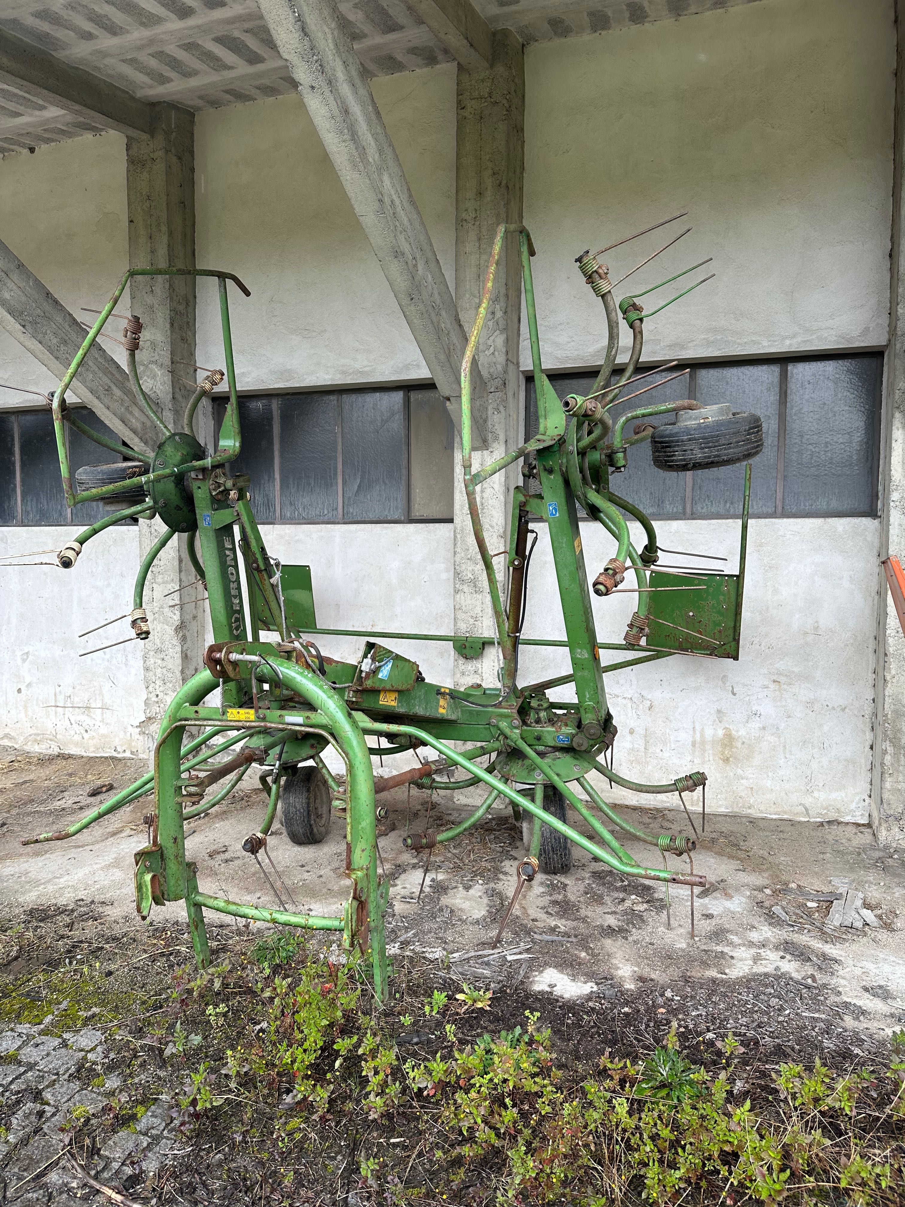 Mexedor de feno krone