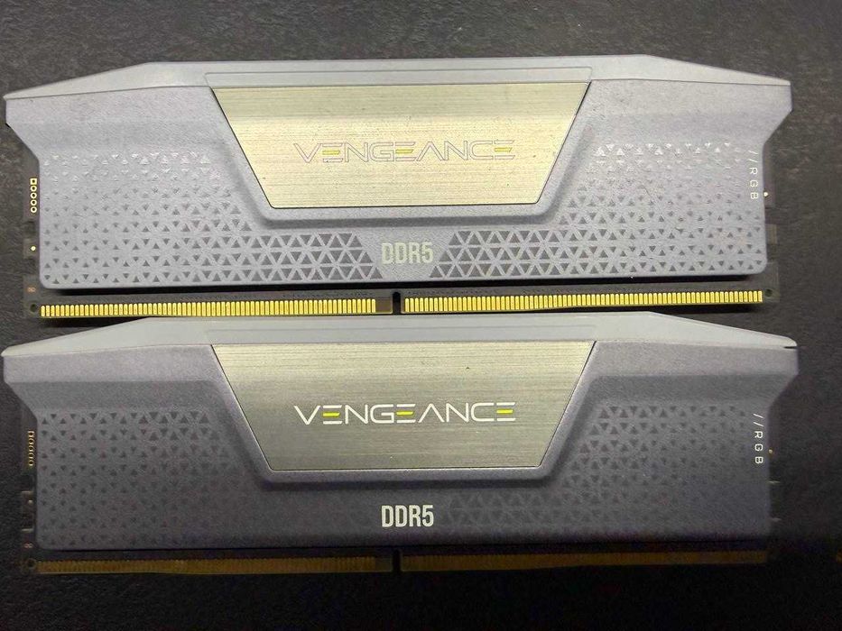 Оперативна пам'ять Corsair Vengeance DDR5-6000 32GB PC5-48000