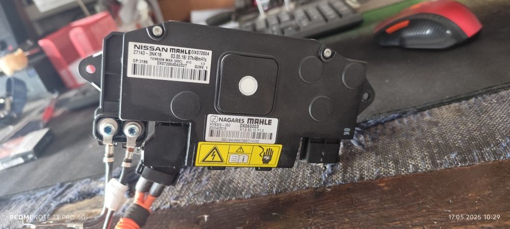 Nissan leaf 2018 сухий тен