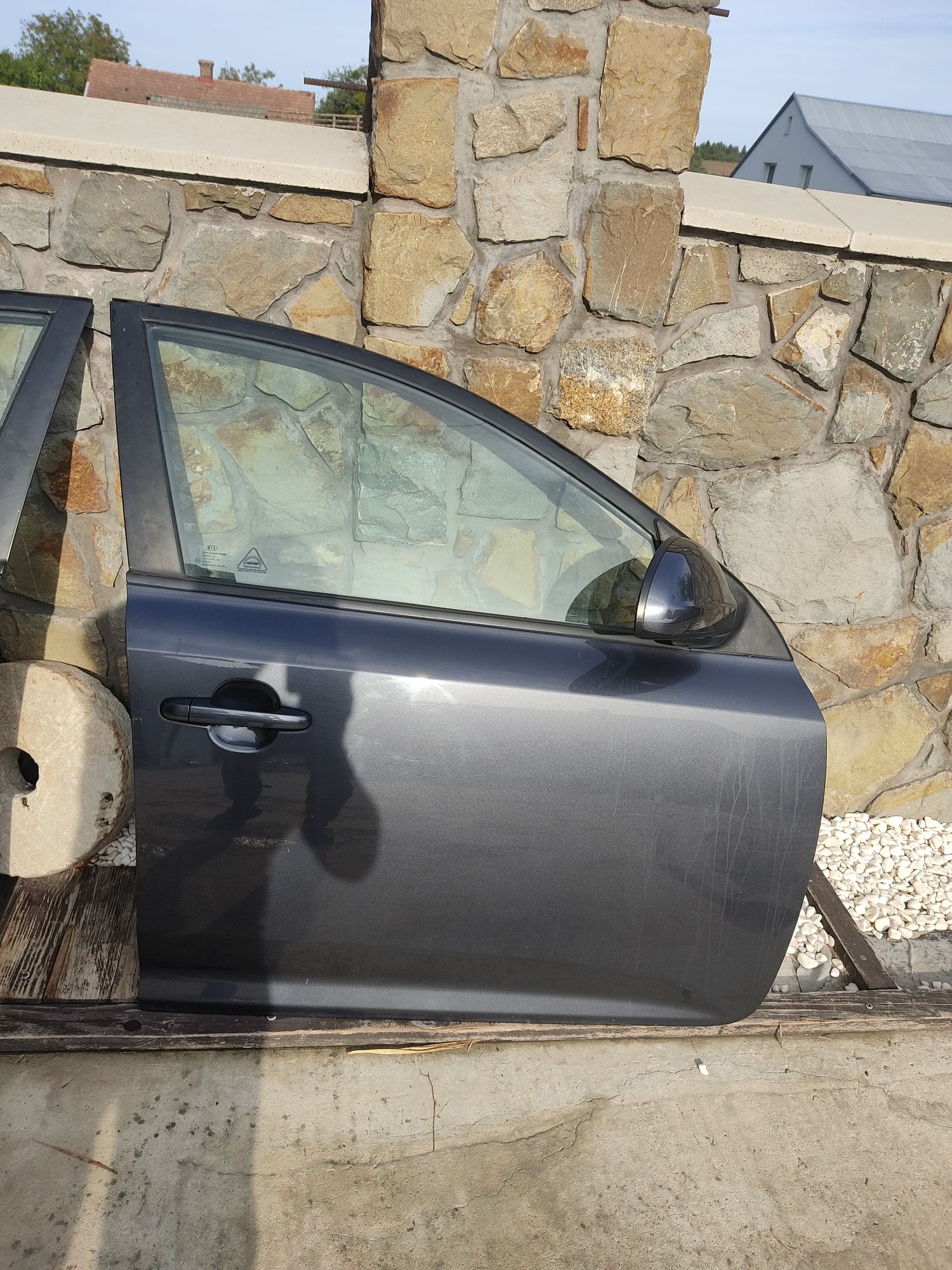 Дверка передня Kia ceed 6-2013р