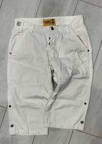 Białe letnie spodnie męskie Reserved