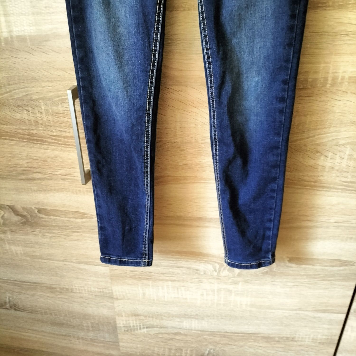 Damskie spodnie jeans roz S Sinsay