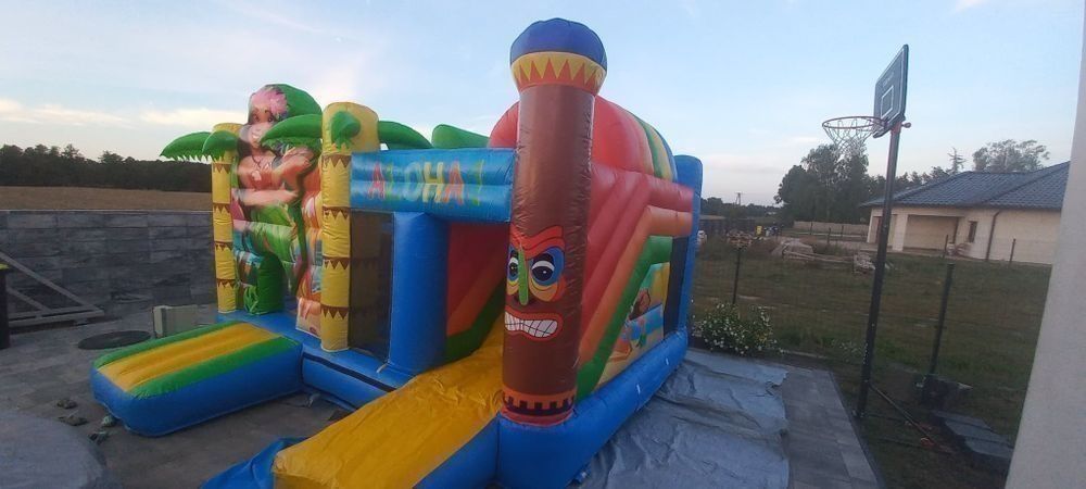 Dmuchaniec zjeżdżalnia dmuchana piana Party