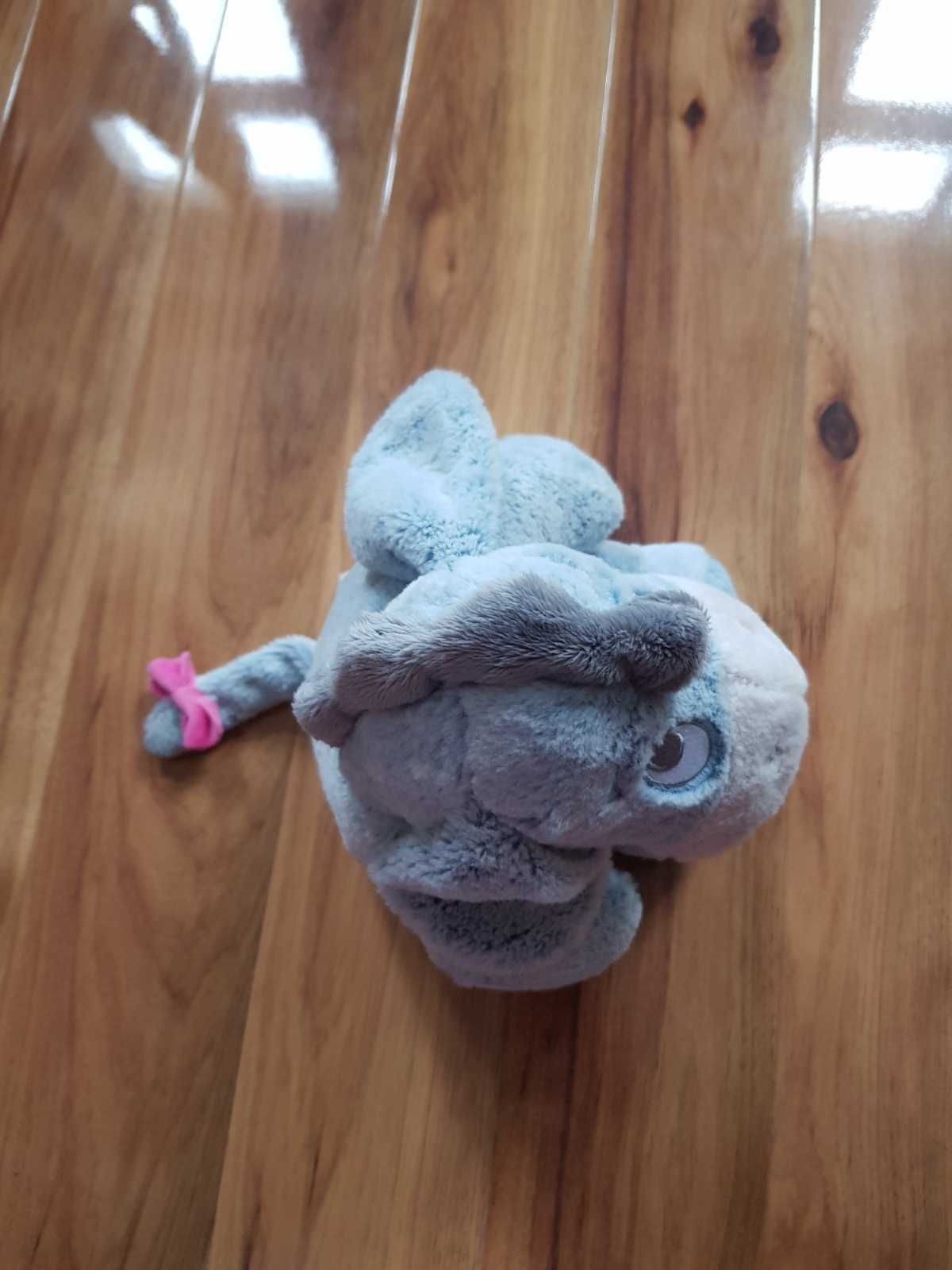 Kłapouchy Kubuś Puchatek Posh Paws  Disney Snuggletime maskotka