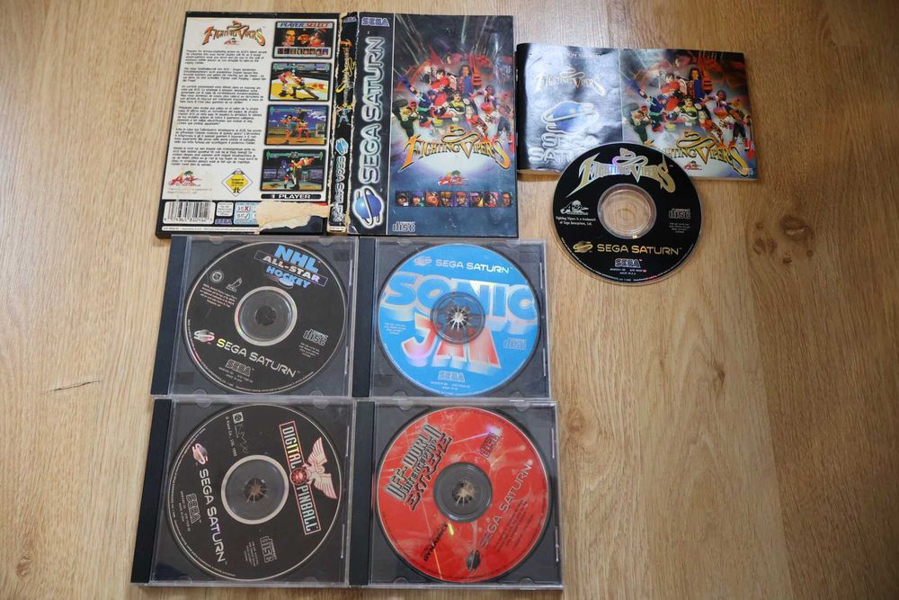 Konsola Sega Saturn Model 2 PAL Komplet Ładny 5 Gier Sonic Vipers NHL