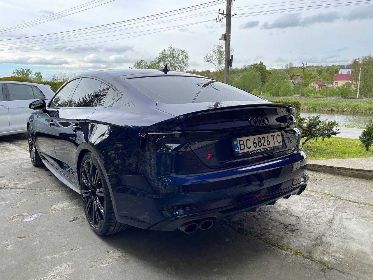 AUDI S5. Sportback  Переодягнений в рестайлінг.