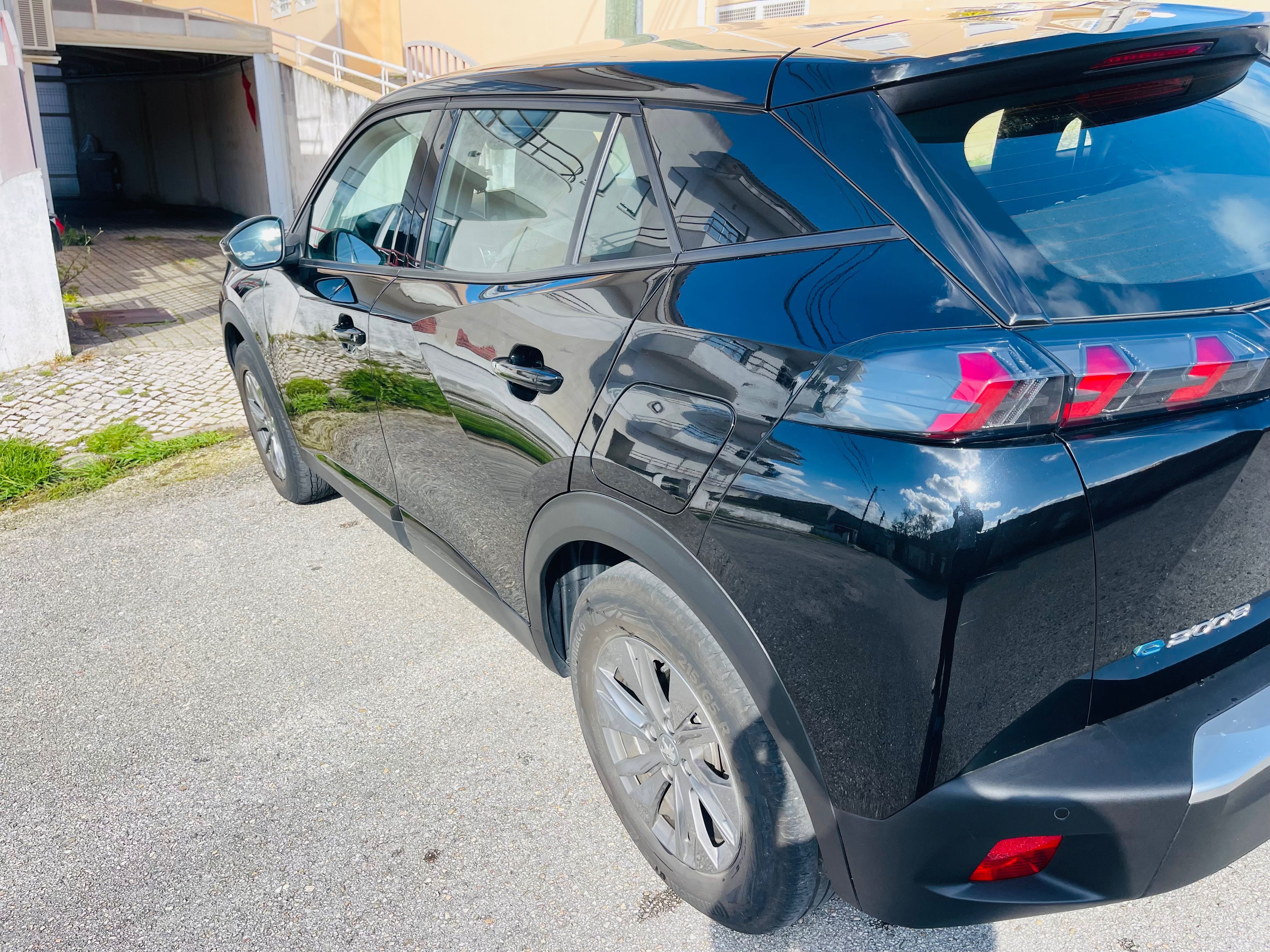 Peugeot e-2008 como novo