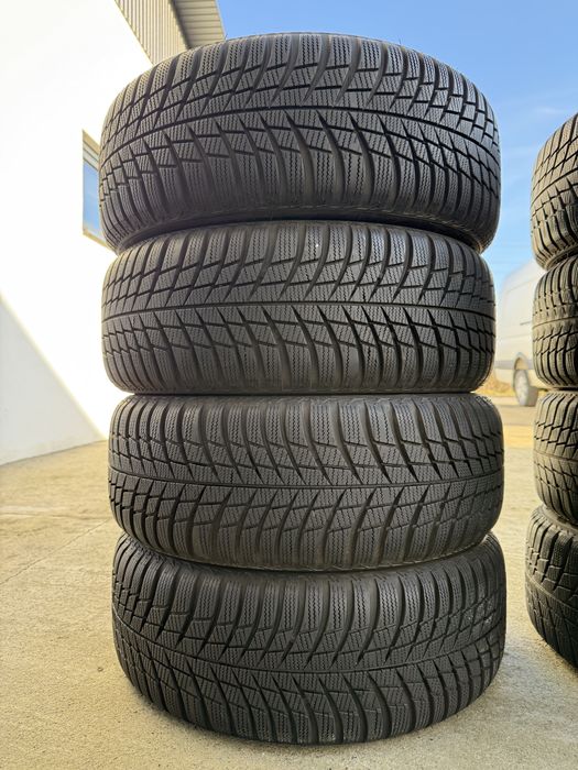 205/55/16 Bridgetsone Blizzak LM001