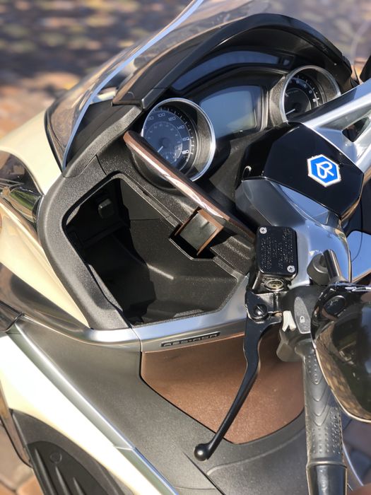 Свіжак!З Японії ! PIAGGIO X10-350!