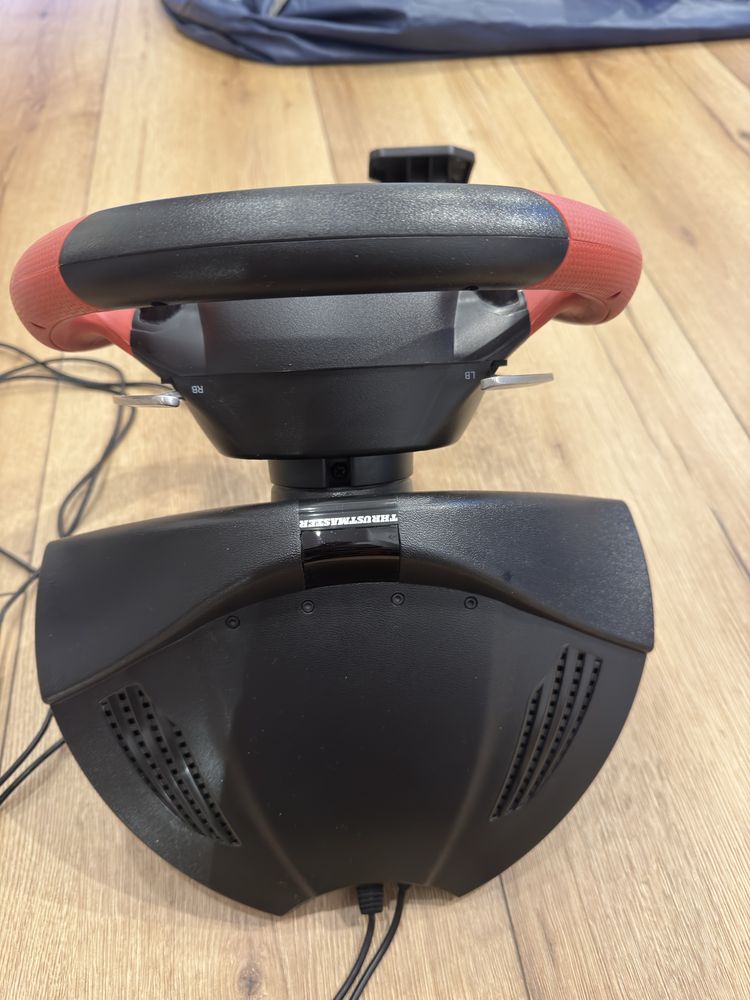Kierownica Thrustmaster Ferrari xbox