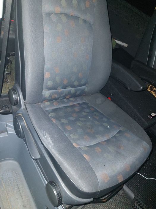 Продам сидіння від від віто 639