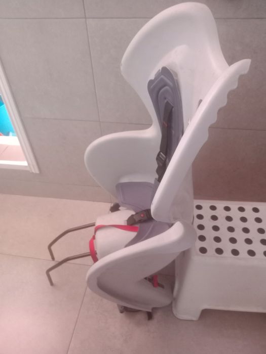 Vendo cadeira para bicleta