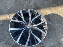 Диск титановий R17 VW Tiguan 5NA601025AA, ET40