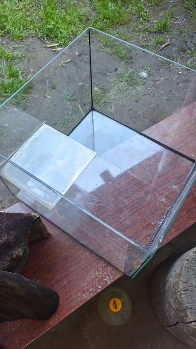 Грунт для аквариума , дэкор,коряги ,аквариум