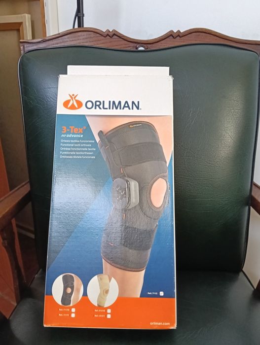 joelheira ortopédica com controlo de flexo-extensão, da marca ORLIMAN.