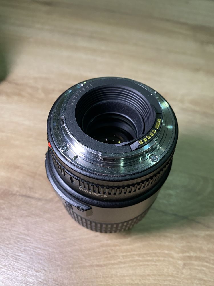 Canon 100mm f2.8 macro