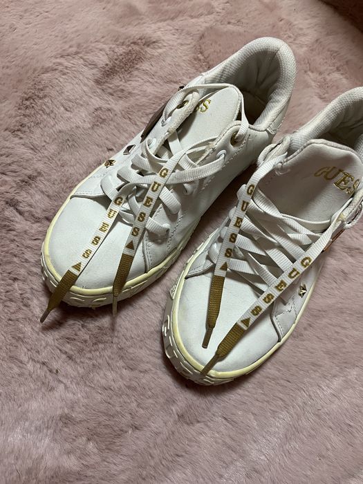 Guess tenisówki trampki sneakersy r 37 logowane sznurówki białe