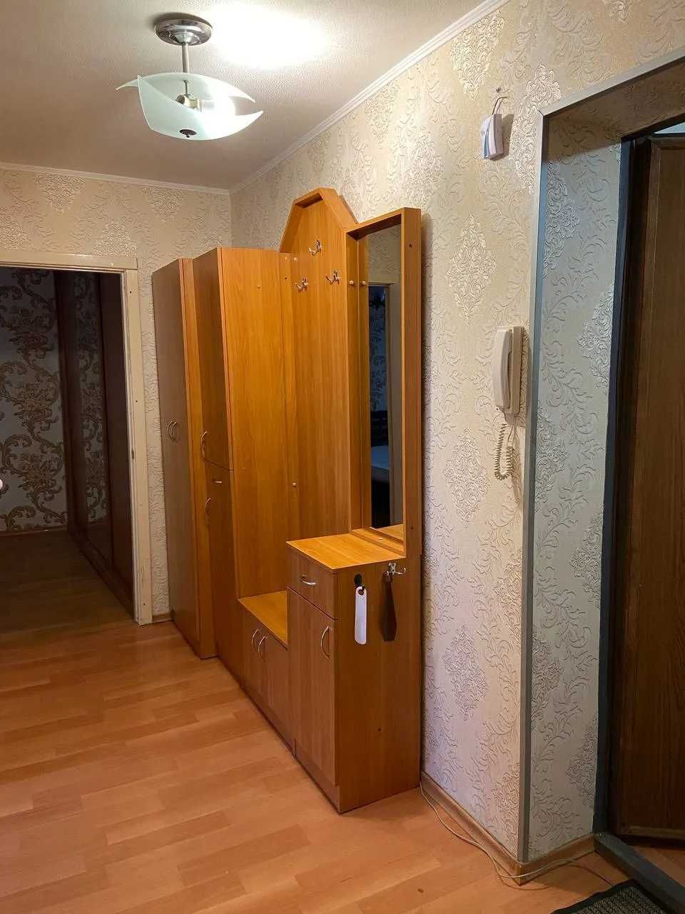 Продам 2-комнатную квартиру, Левый Берег,  Ж/М Левобережный.
