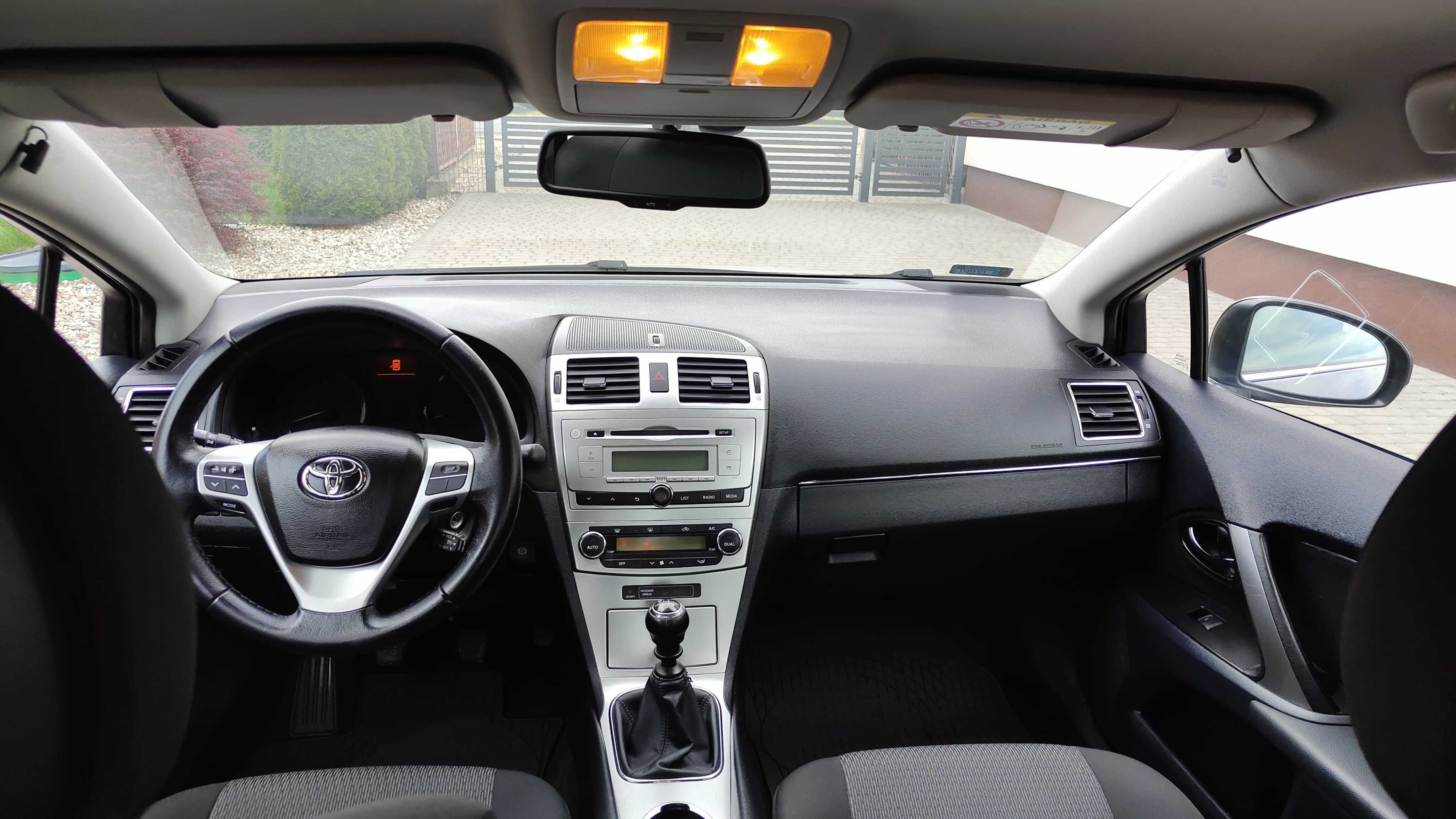 Toyota Avensis Premium Salonowa LPG