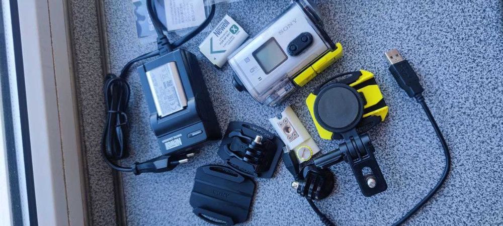 Экшн камера Sony HDR - AS100V