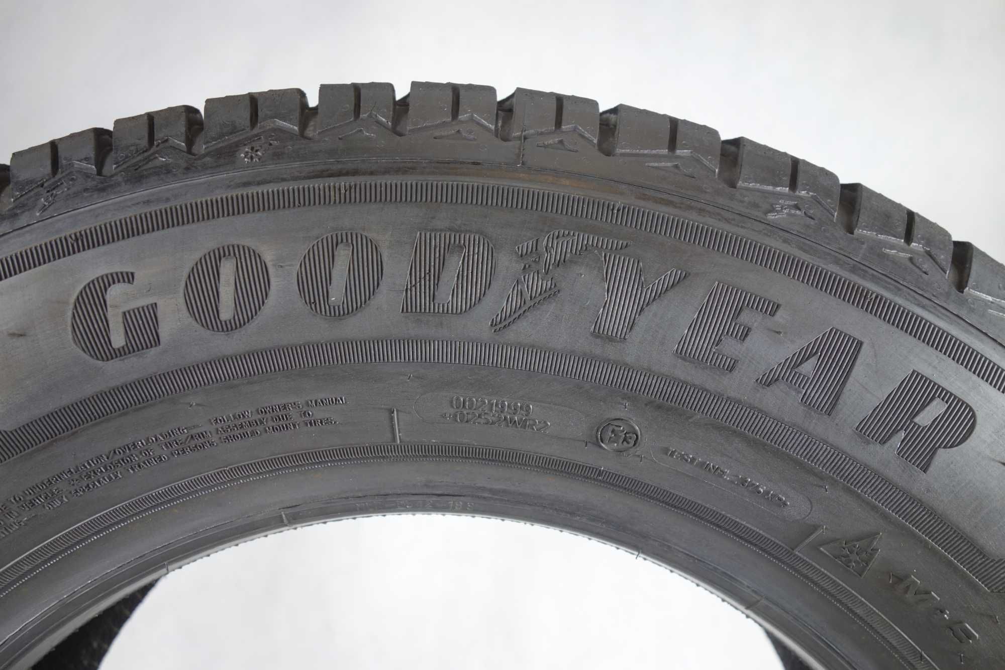 Opony całoroczne 215/65/15C - GOODYEAR Vector 4 Season Cargo