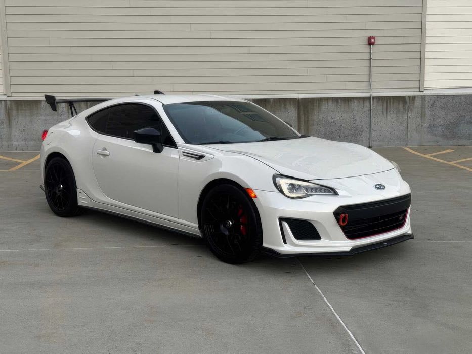 Subaru BRZ      2018