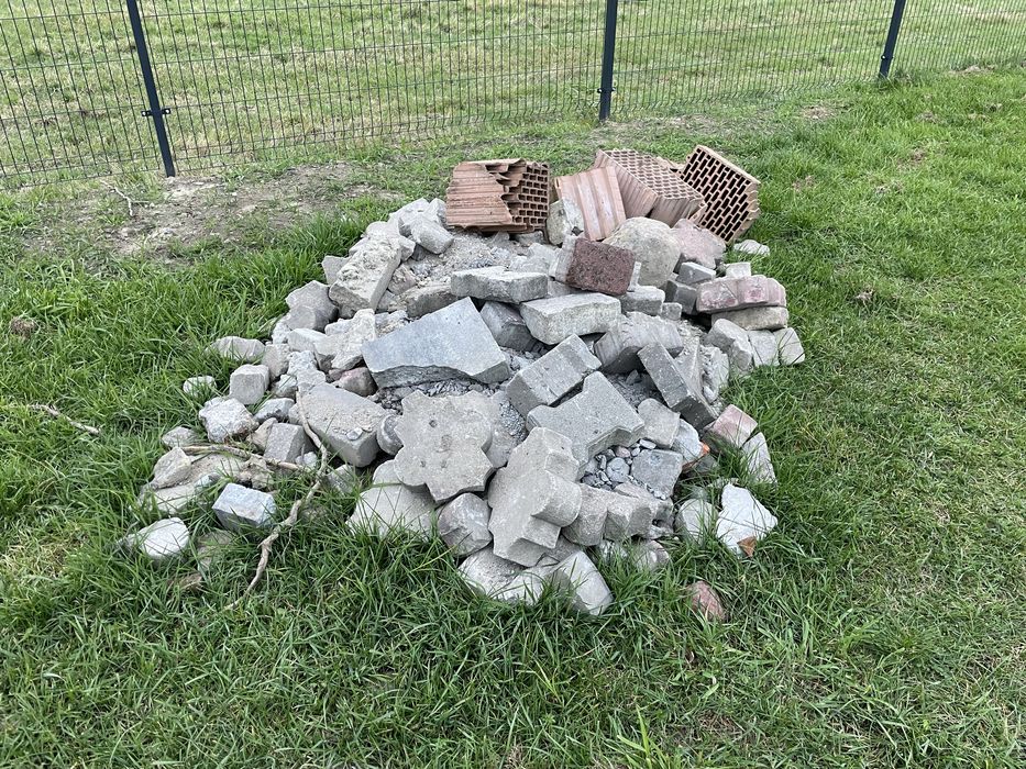 Oddam gruz za darmo stara kostka itp betonowy