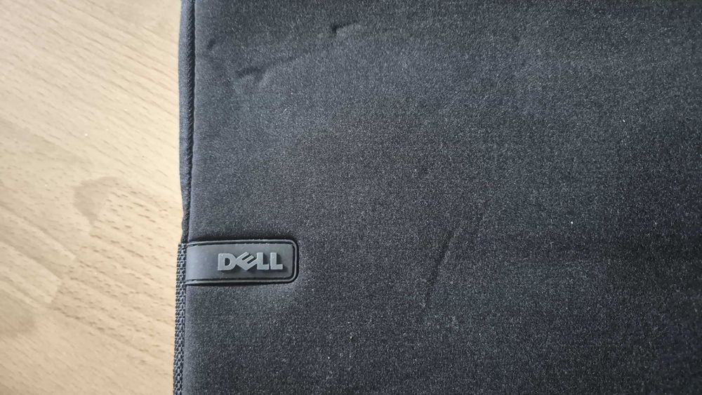 Etui Dell na laptopa