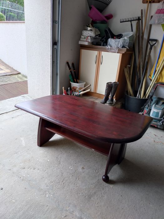 Stolik kawowy mahoń