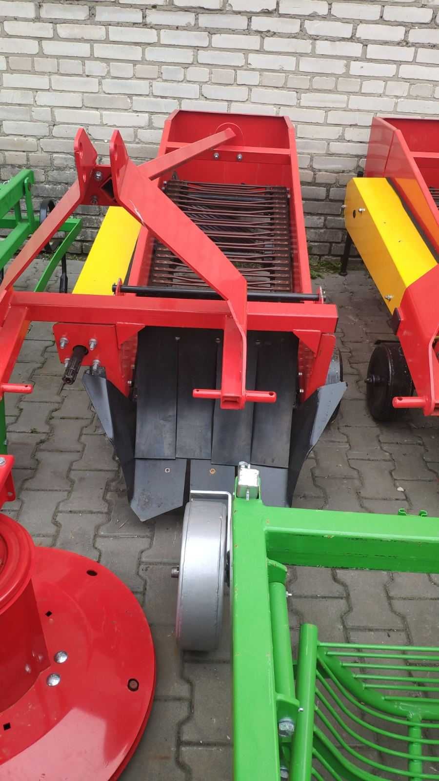 Картоплекопачка копалка копачка вібраційна трясучка транспортерна верт