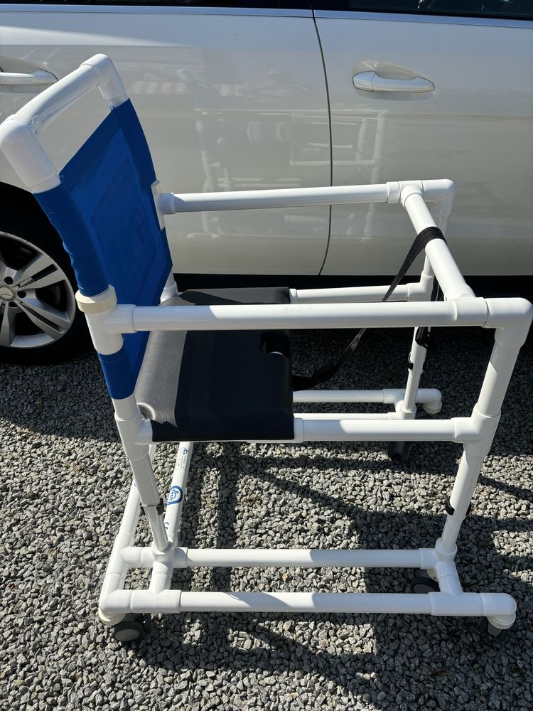 Chodzik Wózek rehabilitacyjny spacerowy , Walker o udźwigu do 150 kg