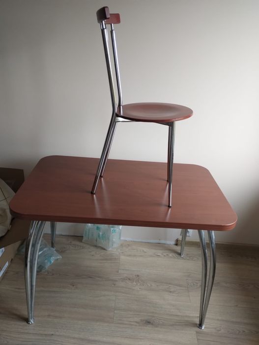 Sprzedam stół kuchenny, do kuchni