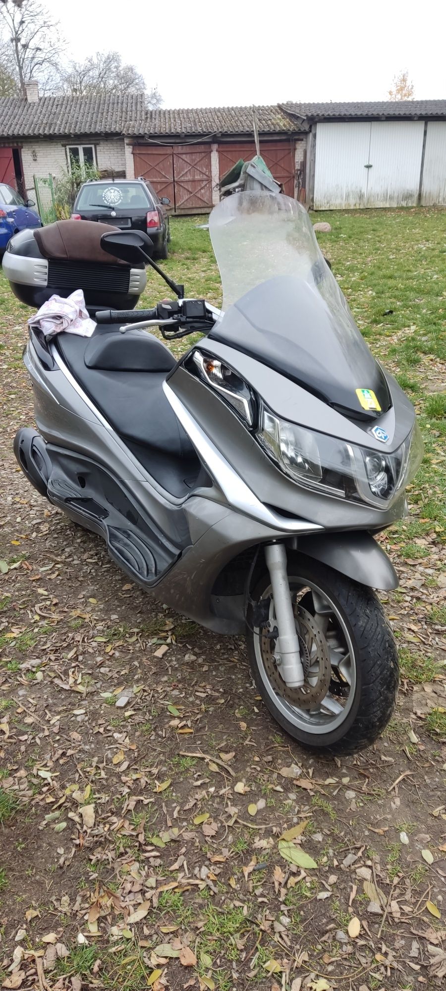 Piaggio X10 350 maxi skuter tylko 28500 km