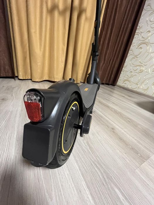 Електросамокат Segway-Ninebot MAX G30E II