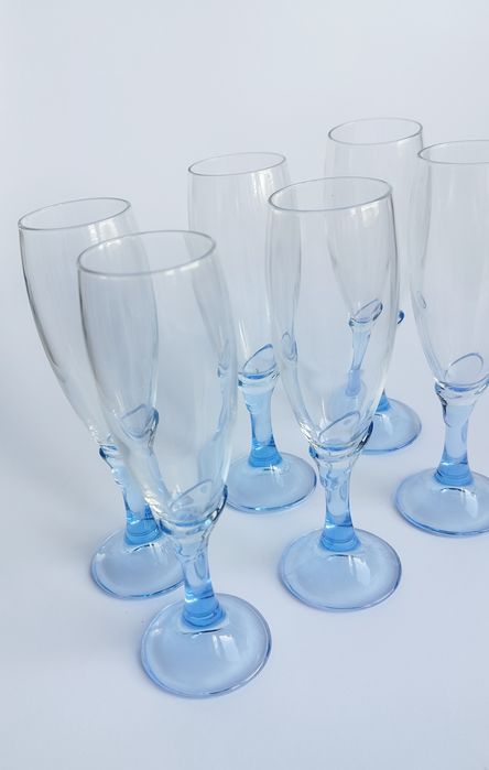 kieliszki Rocco Bormioli Arianne Sky Blue niebieskie błękitne