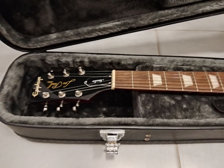 Conjunto guitarra Epiphone Les Paul e amplificador Marshall