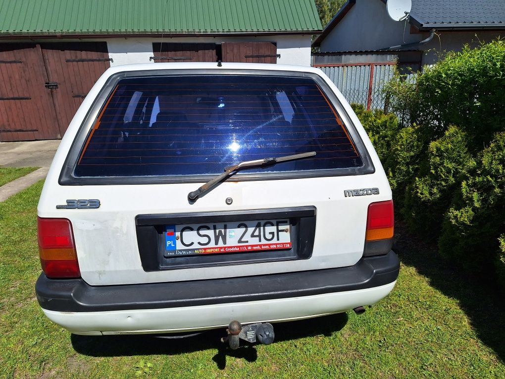 Mazda 323 kombi, benzyna