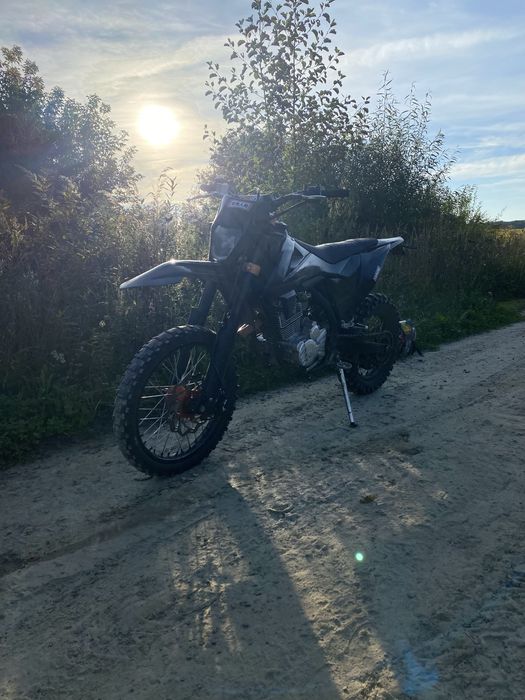 мотоцикл кові старт 250