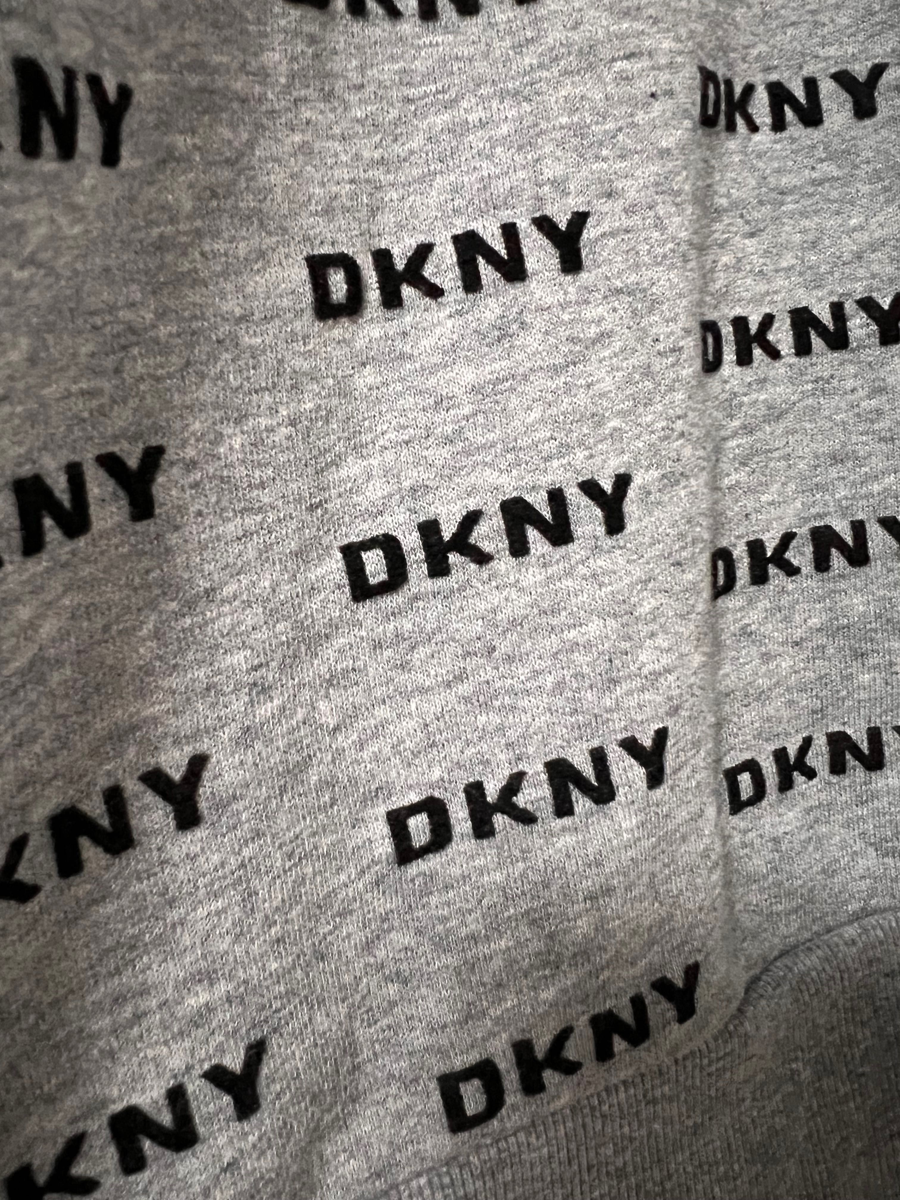 Sweter monogram DKNY