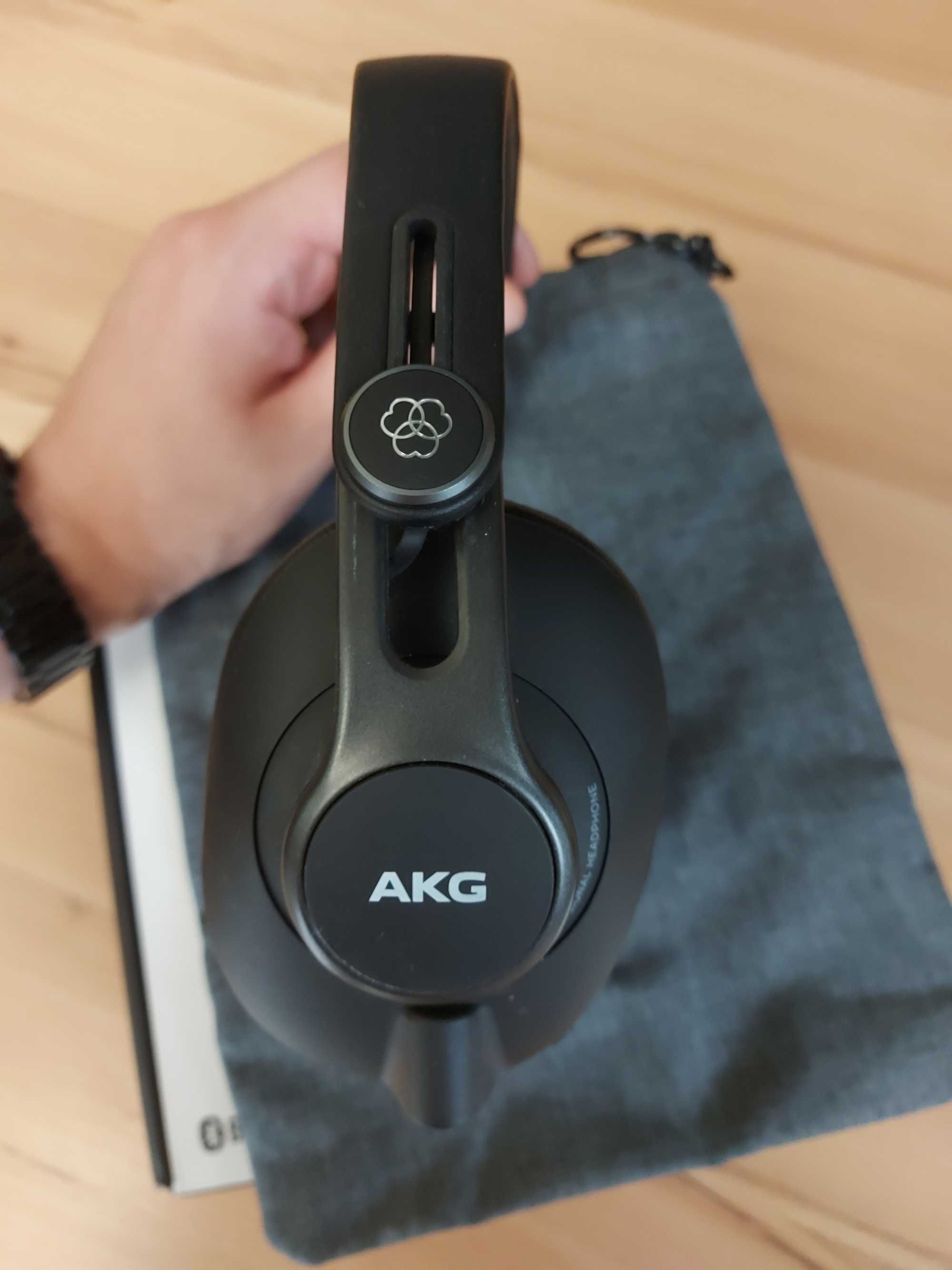 Słuchawki AKG k-371bt