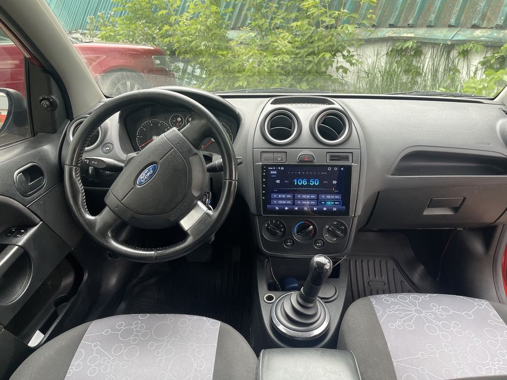 Ford fiesta 2007 рік