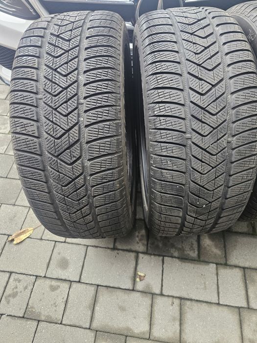 Opony zimowe Pirelli 255/45R20 6,5 7mm
