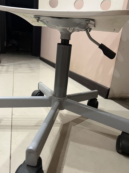 Стілець дитячий