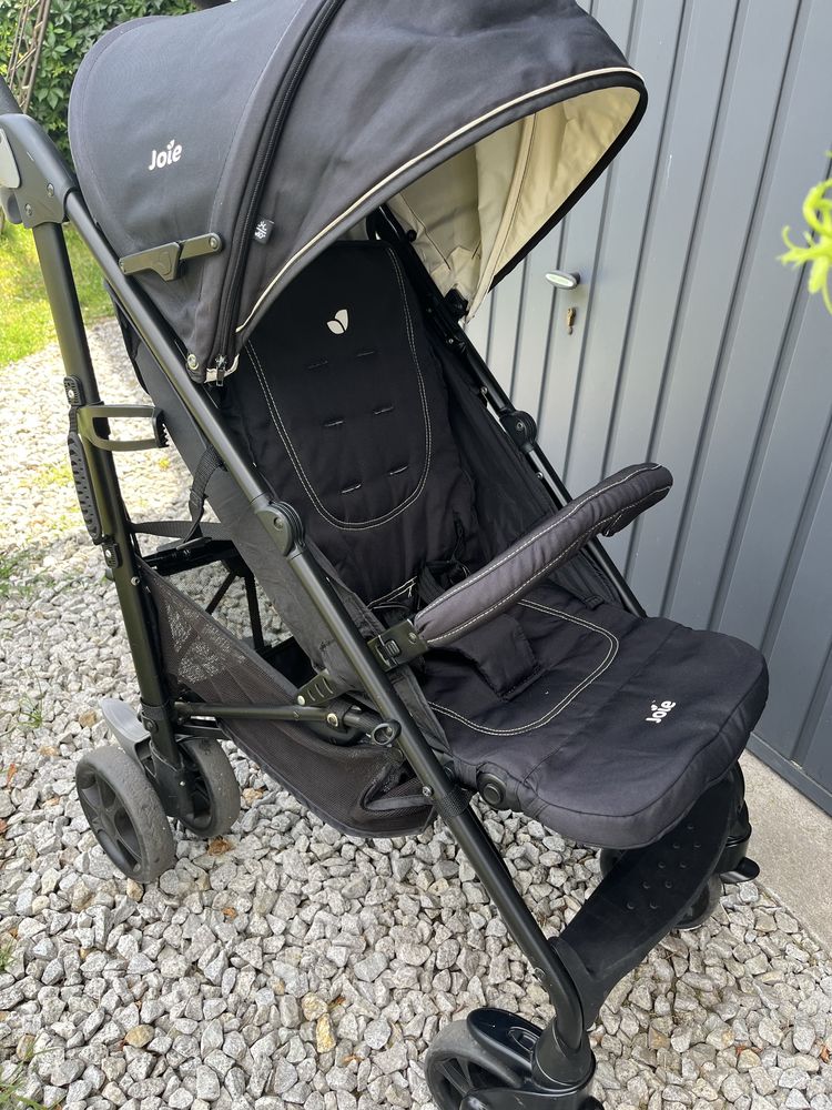 Wózek spacerówka parasolka Joie Brisk LX Wózek dziecięcy