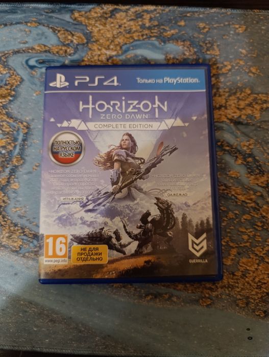Диск з грою на пс 4 horizon zero dawn